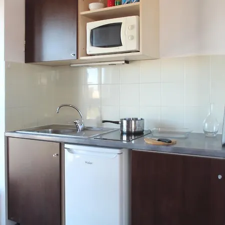Suiteasy Citadelle Aparthotel 4*